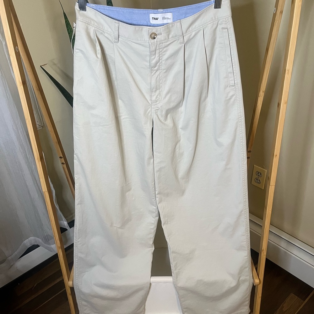 Aritzia TNA Carpenter Khaki Pants